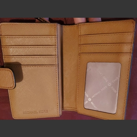 Wallet - Picture 2 of 3